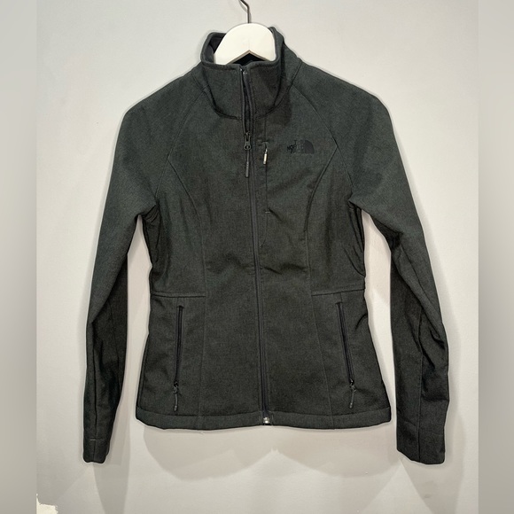 The North Face Jackets & Blazers - 🆕 no tags The North Face ® Ladies Apex Barrier Soft Shell Jacket.